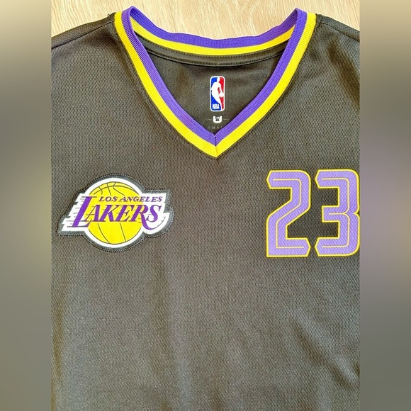 LEBRON JAMES NBA YOUTH JERSEY MATER. SZ SM/MED - Picture 3 of 4